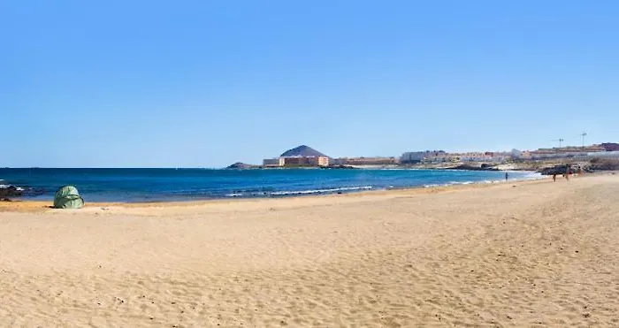 Luxury Beachfront Penthouse Apartament