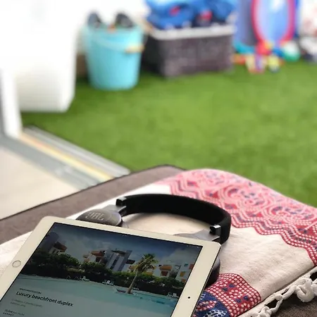 Luxury Beachfront Penthouse * 厄尔梅达诺