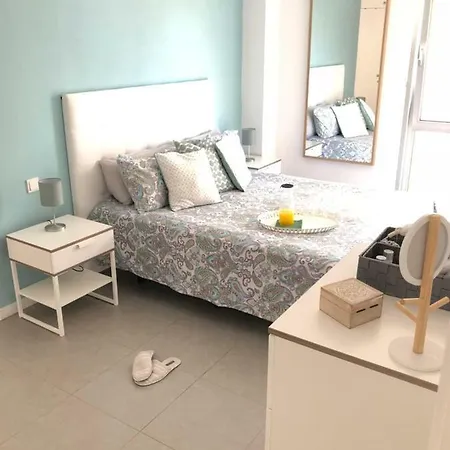 公寓 Luxury Beachfront Penthouse *