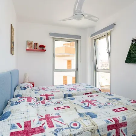 Luxury Beachfront Penthouse *