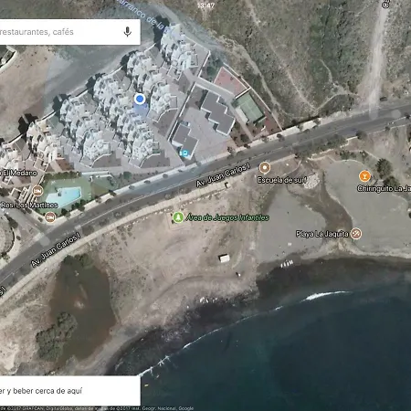 Luxury Beachfront Penthouse Appartamento