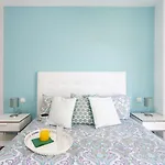 شقة Luxury Beachfront Penthouse