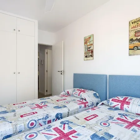 Luxury Beachfront Penthouse *