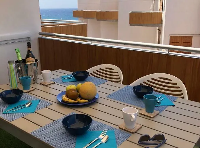 Luxury Beachfront Penthouse Daire *