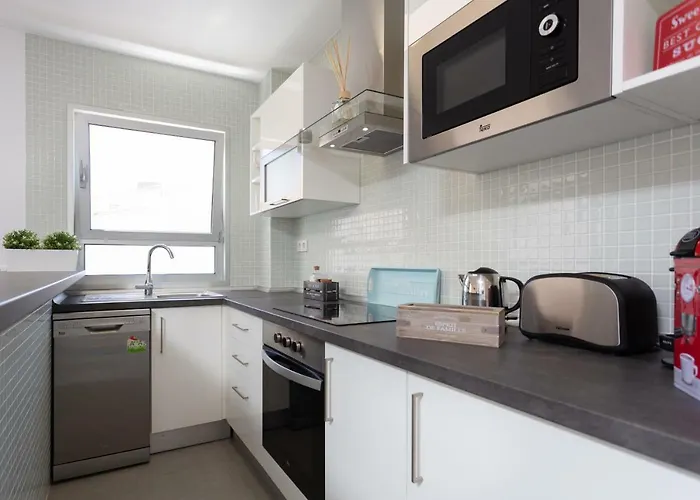 Luxury Beachfront Penthouse Daire